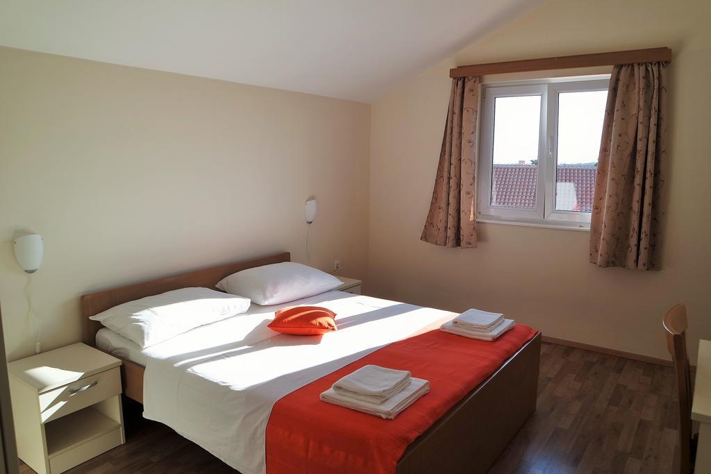 Lenka Apartments I Новалья Экстерьер фото